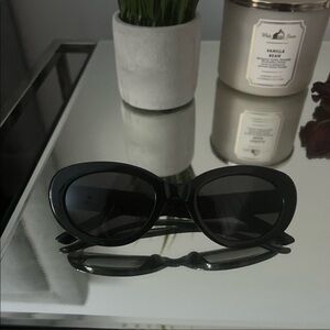 H&M and sojos sunglasses of 4 set. All for $40